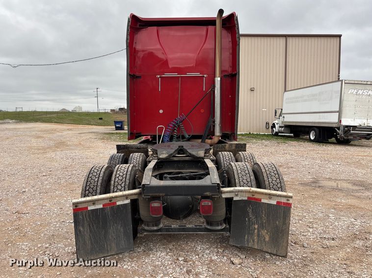 image for item FB3220 2017 Mack CXU613 semi truck