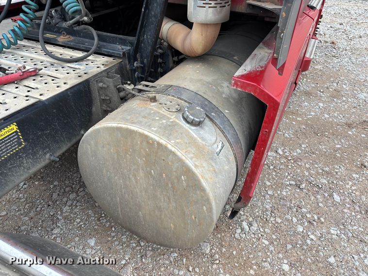 image for item FB3220 2017 Mack CXU613 semi truck