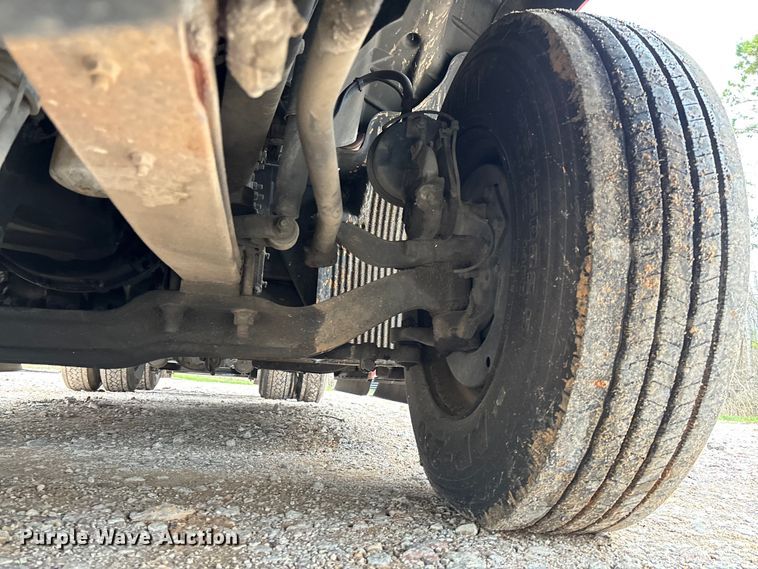 image for item FB3220 2017 Mack CXU613 semi truck