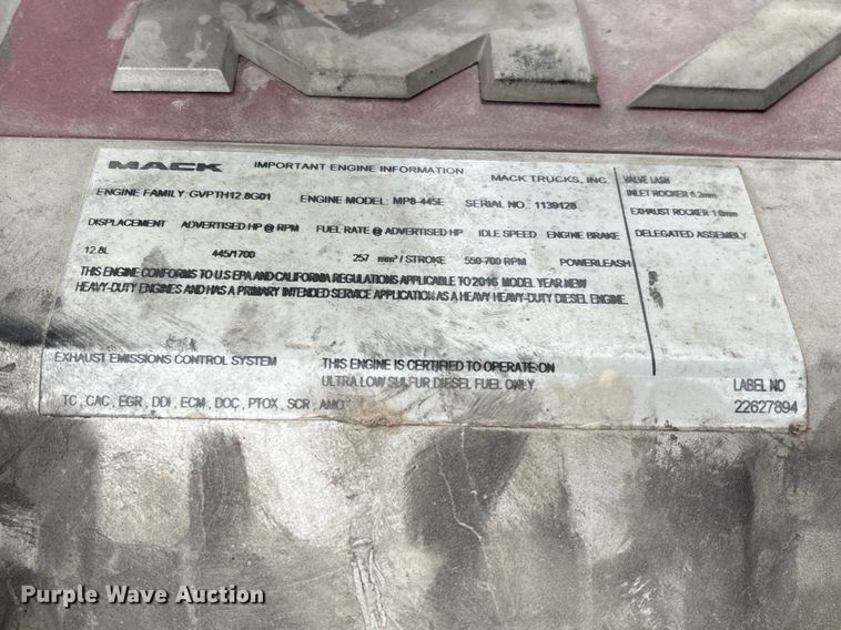 image for item FB3220 2017 Mack CXU613 semi truck