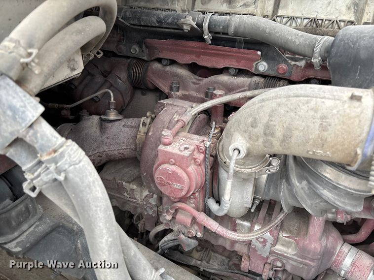 image for item FB3220 2017 Mack CXU613 semi truck