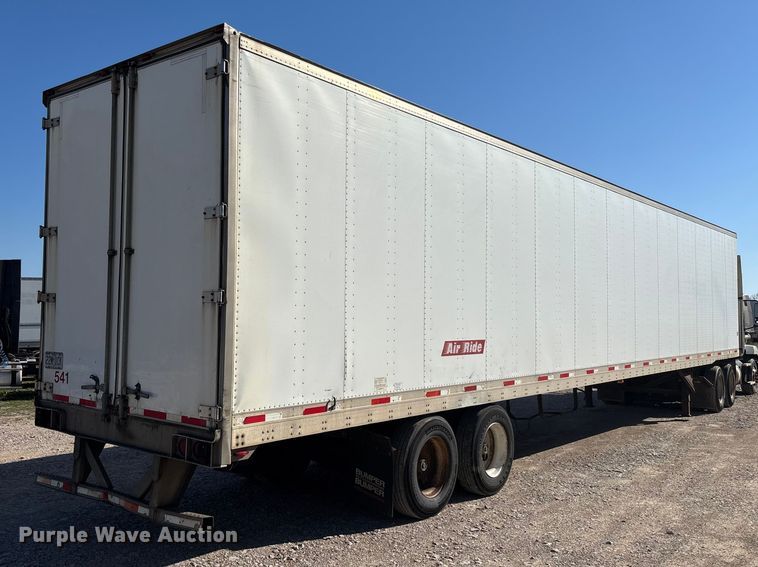 image for item FB3240 2005 Utility VS2DC dry van trailer