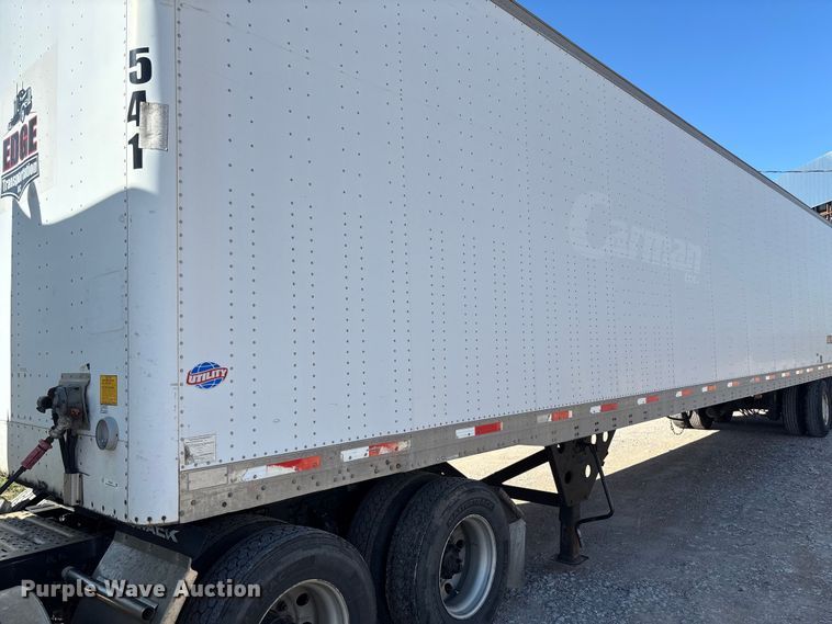 image for item FB3240 2005 Utility VS2DC dry van trailer