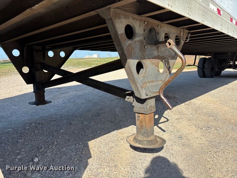 image for item FB3241 2006 Utility VS2DC dry van trailer