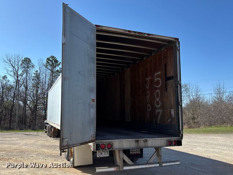 image for item FB3241 2006 Utility VS2DC dry van trailer