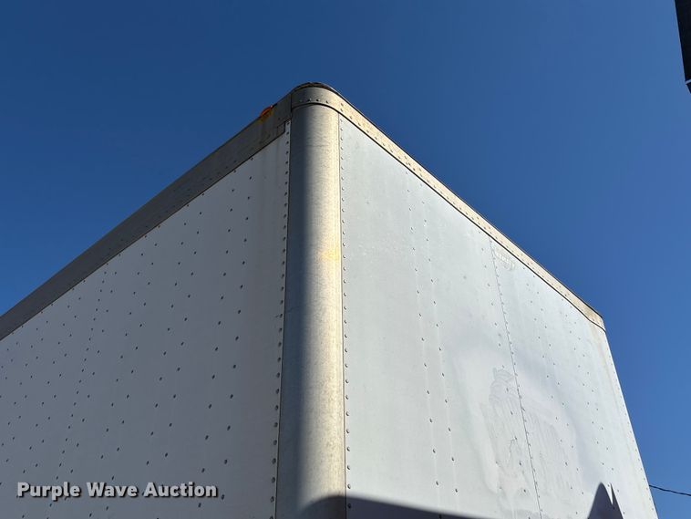 image for item FB3242 2006 Utility VS2DC dry van trailer