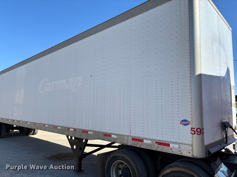 image for item FB3242 2006 Utility VS2DC dry van trailer