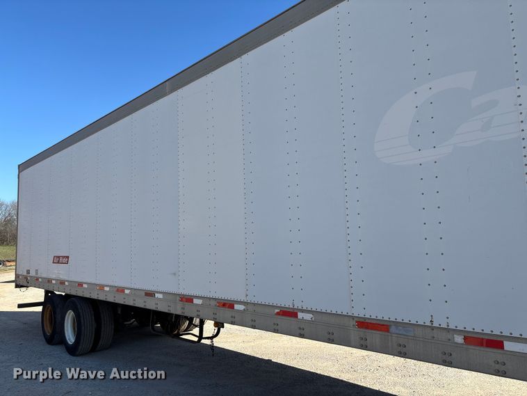 image for item FB3242 2006 Utility VS2DC dry van trailer