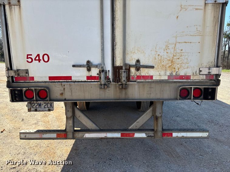 image for item FB3242 2006 Utility VS2DC dry van trailer