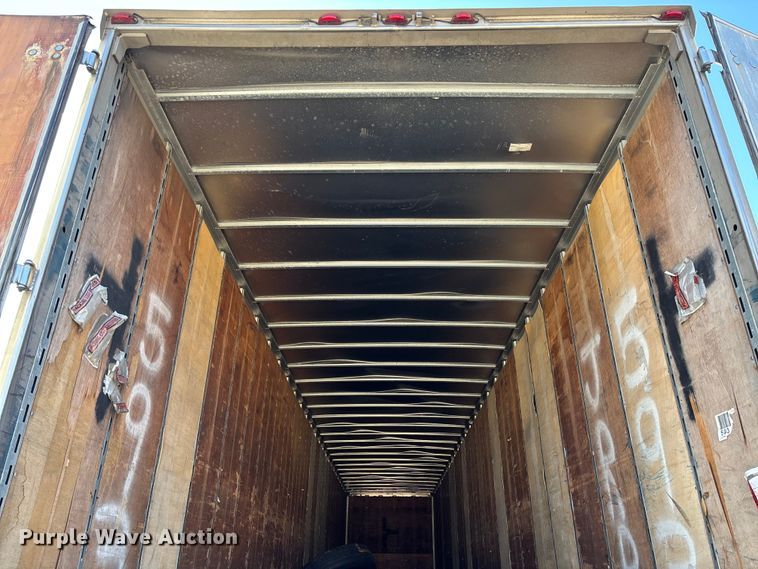 image for item FB3242 2006 Utility VS2DC dry van trailer