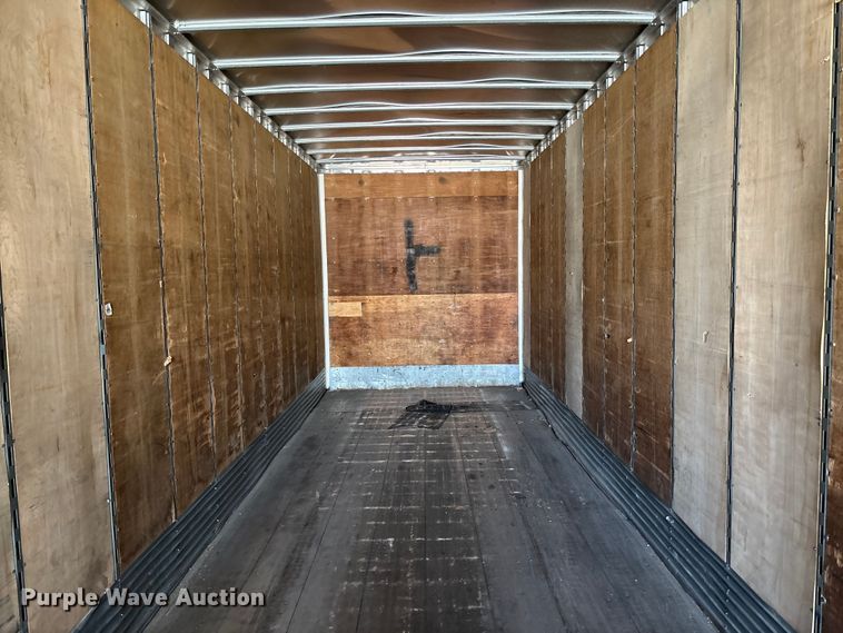 image for item FB3242 2006 Utility VS2DC dry van trailer