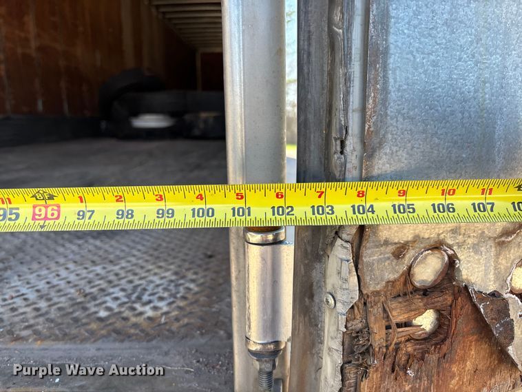 image for item FB3242 2006 Utility VS2DC dry van trailer