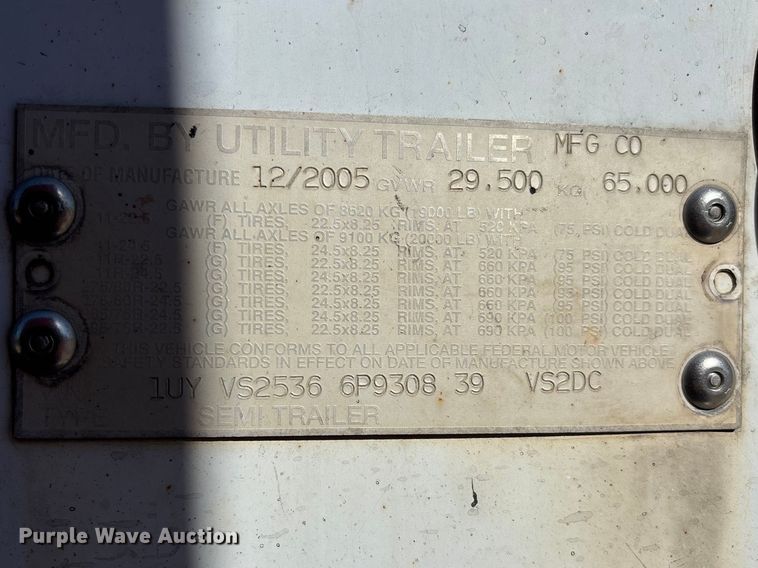 image for item FB3242 2006 Utility VS2DC dry van trailer