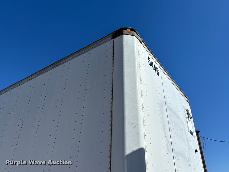 image for item FB3243 2005 Stoughton AVW-535T-S-C-AR dry van trailer