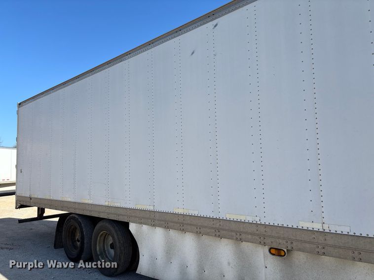 image for item FB3243 2005 Stoughton AVW-535T-S-C-AR dry van trailer
