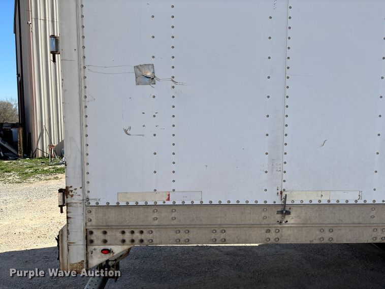 image for item FB3243 2005 Stoughton AVW-535T-S-C-AR dry van trailer