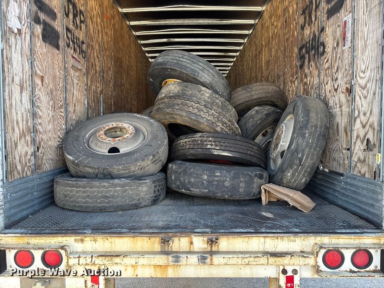 image for item FB3243 2005 Stoughton AVW-535T-S-C-AR dry van trailer