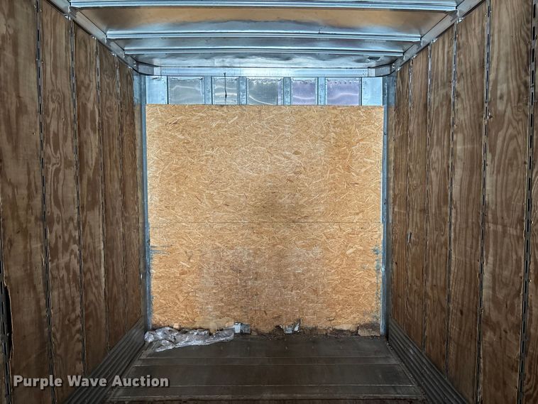 image for item FB3243 2005 Stoughton AVW-535T-S-C-AR dry van trailer
