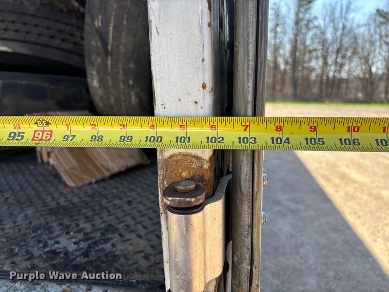 image for item FB3243 2005 Stoughton AVW-535T-S-C-AR dry van trailer