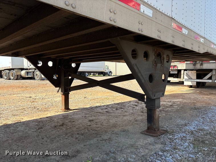 image for item FB3245 2006 Utility VS2DC dry van trailer