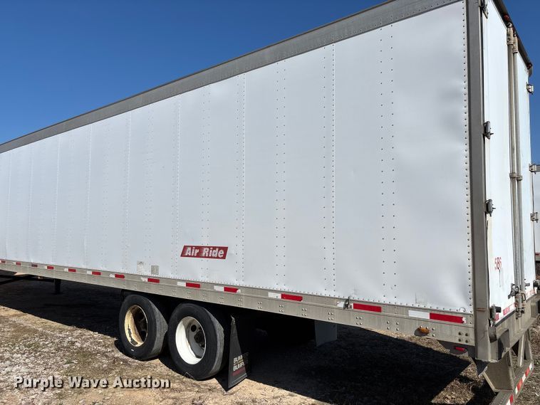 image for item FB3245 2006 Utility VS2DC dry van trailer