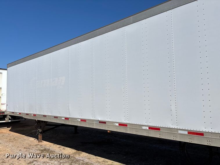 image for item FB3245 2006 Utility VS2DC dry van trailer