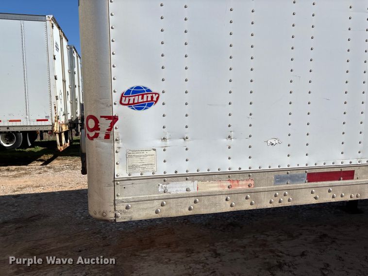 image for item FB3245 2006 Utility VS2DC dry van trailer