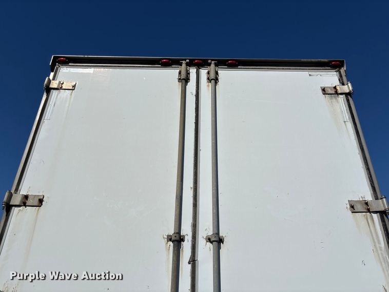 image for item FB3245 2006 Utility VS2DC dry van trailer