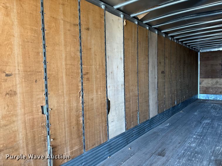 image for item FB3245 2006 Utility VS2DC dry van trailer