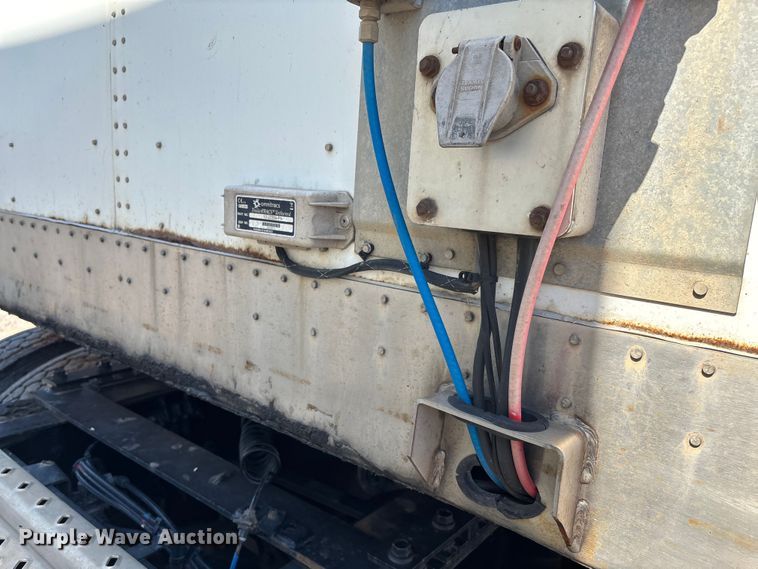 image for item FB3246 2013 Wabash DVLSHPC dry van trailer