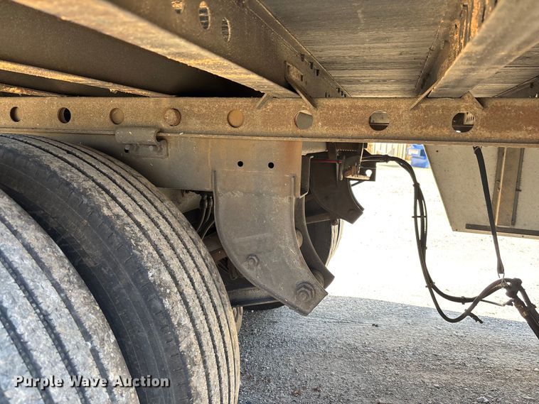 image for item FB3246 2013 Wabash DVLSHPC dry van trailer