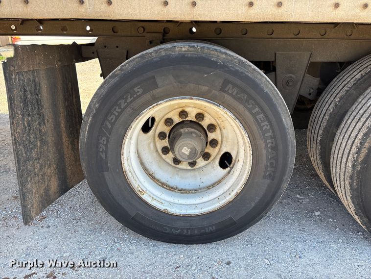 image for item FB3246 2013 Wabash DVLSHPC dry van trailer