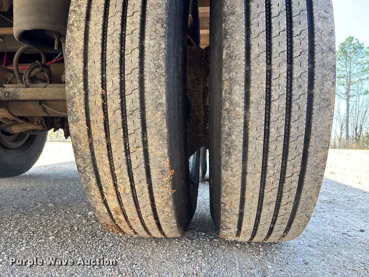 image for item FB3247 2006 Wabash DVCVHPC dry van trailer