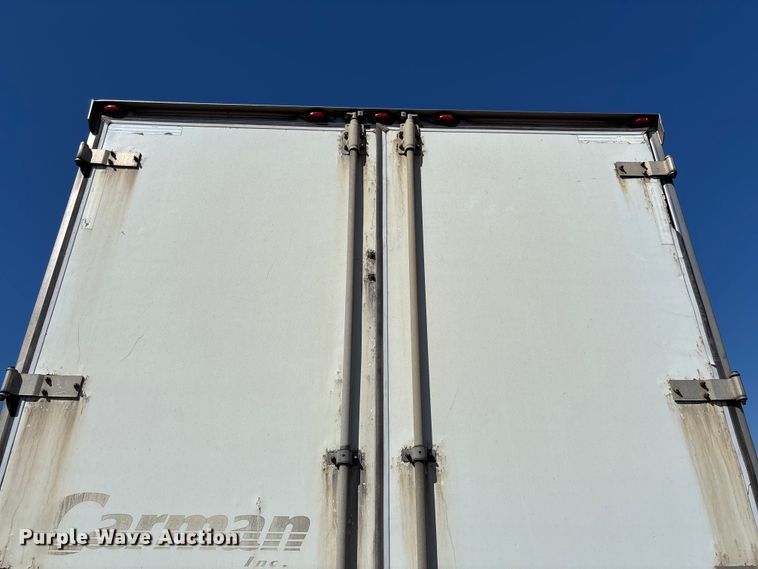 image for item FB3248 2006 Utility VS2DC dry van trailer