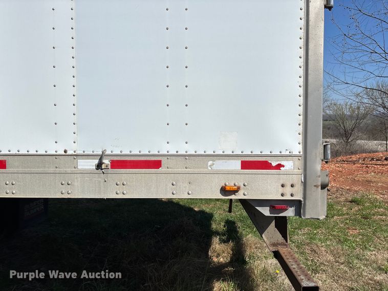 image for item FB3248 2006 Utility VS2DC dry van trailer