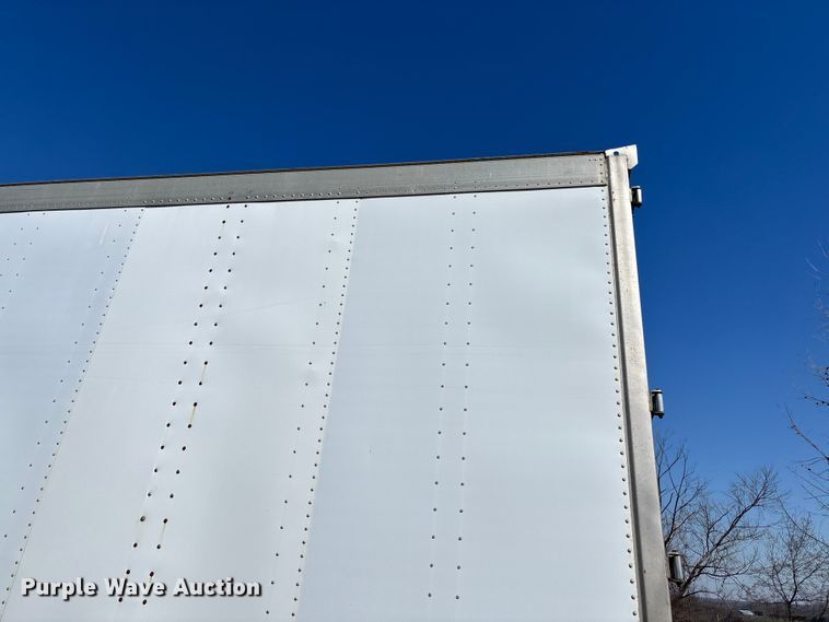 image for item FB3248 2006 Utility VS2DC dry van trailer