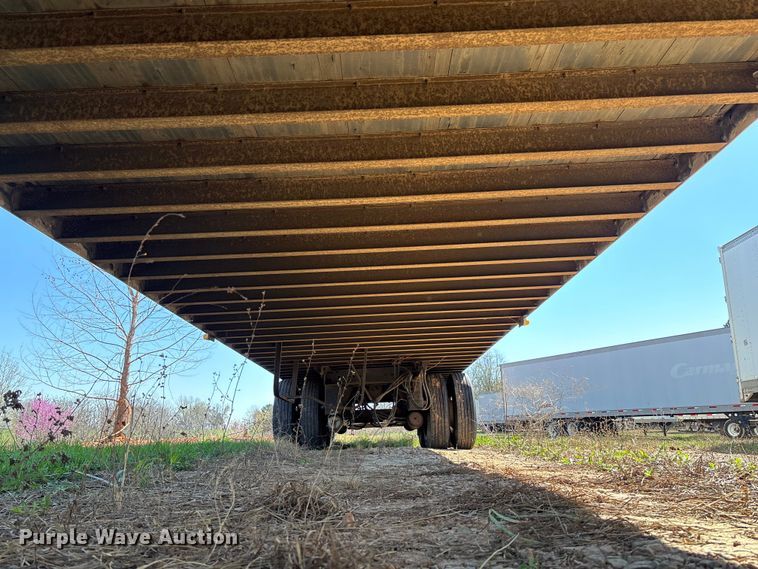 image for item FB3248 2006 Utility VS2DC dry van trailer