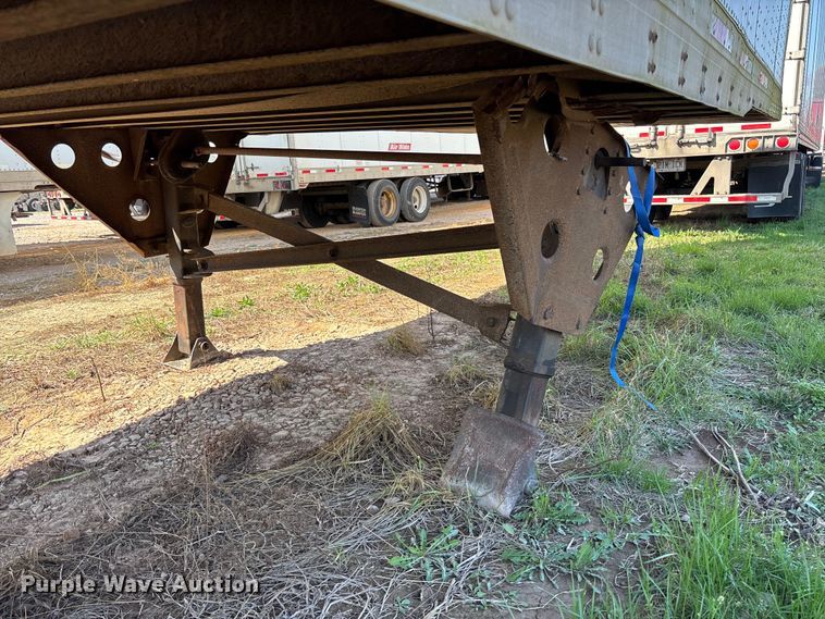 image for item FB3248 2006 Utility VS2DC dry van trailer