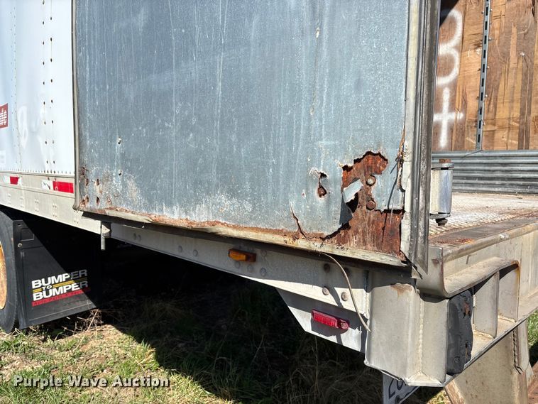 image for item FB3248 2006 Utility VS2DC dry van trailer