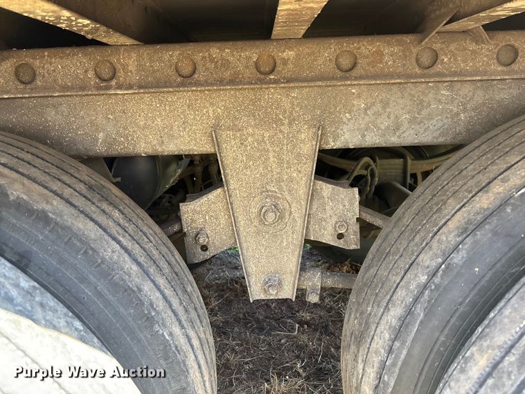 image for item FB3249 2013 Wabash DVLSHPC dry van trailer