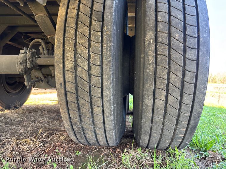 image for item FB3249 2013 Wabash DVLSHPC dry van trailer