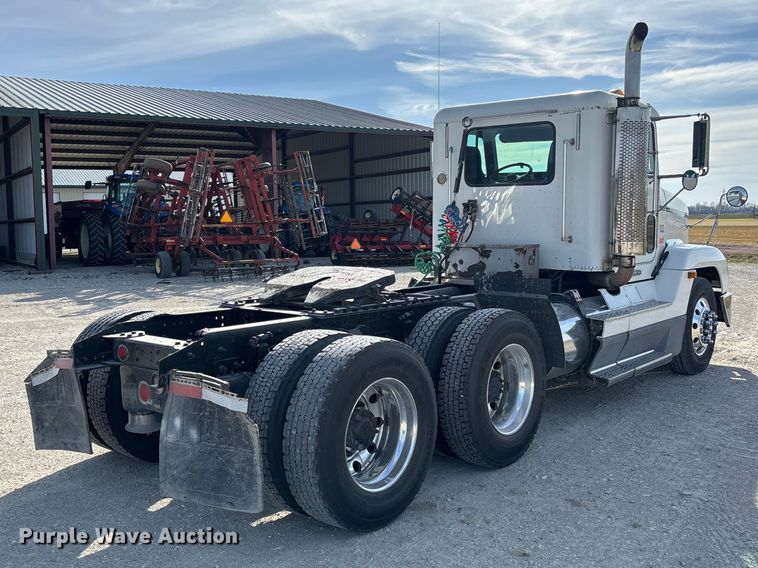 image for item FB3260 1999 Freightliner FLD120 semi truck