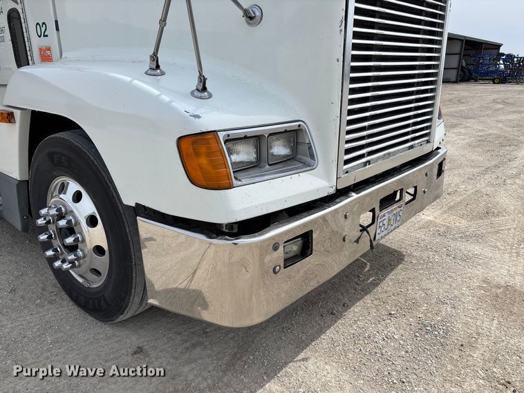 image for item FB3260 1999 Freightliner FLD120 semi truck