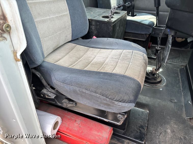 image for item FB3260 1999 Freightliner FLD120 semi truck