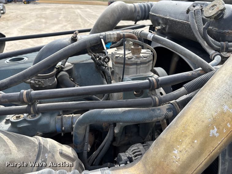 image for item FB3260 1999 Freightliner FLD120 semi truck