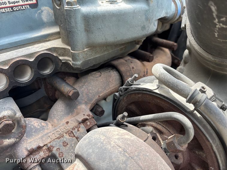 image for item FB3260 1999 Freightliner FLD120 semi truck