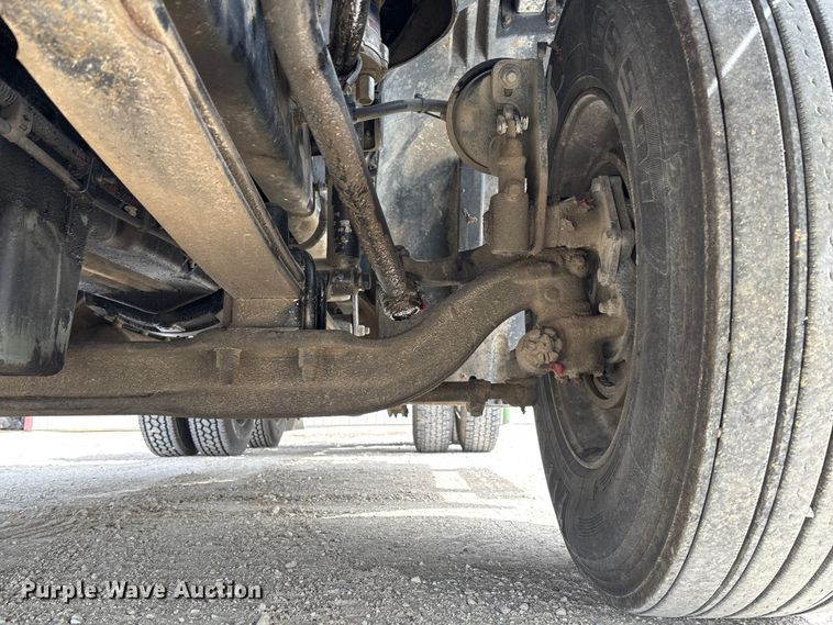 image for item FB3261 2005 Freightliner CL120 semi truck