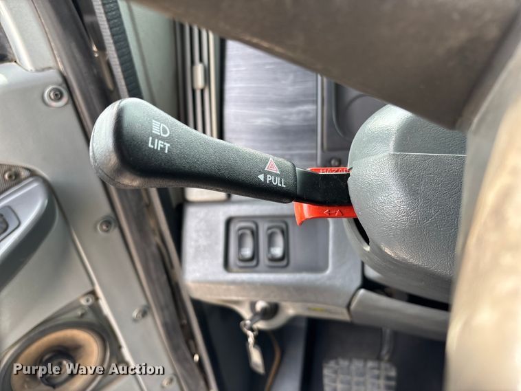 image for item FB3261 2005 Freightliner CL120 semi truck