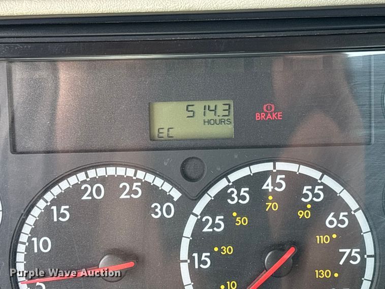 image for item FB3261 2005 Freightliner CL120 semi truck