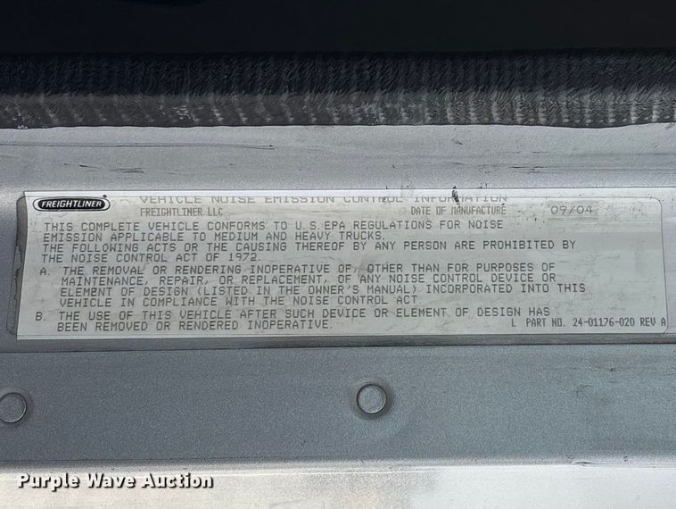 image for item FB3261 2005 Freightliner CL120 semi truck